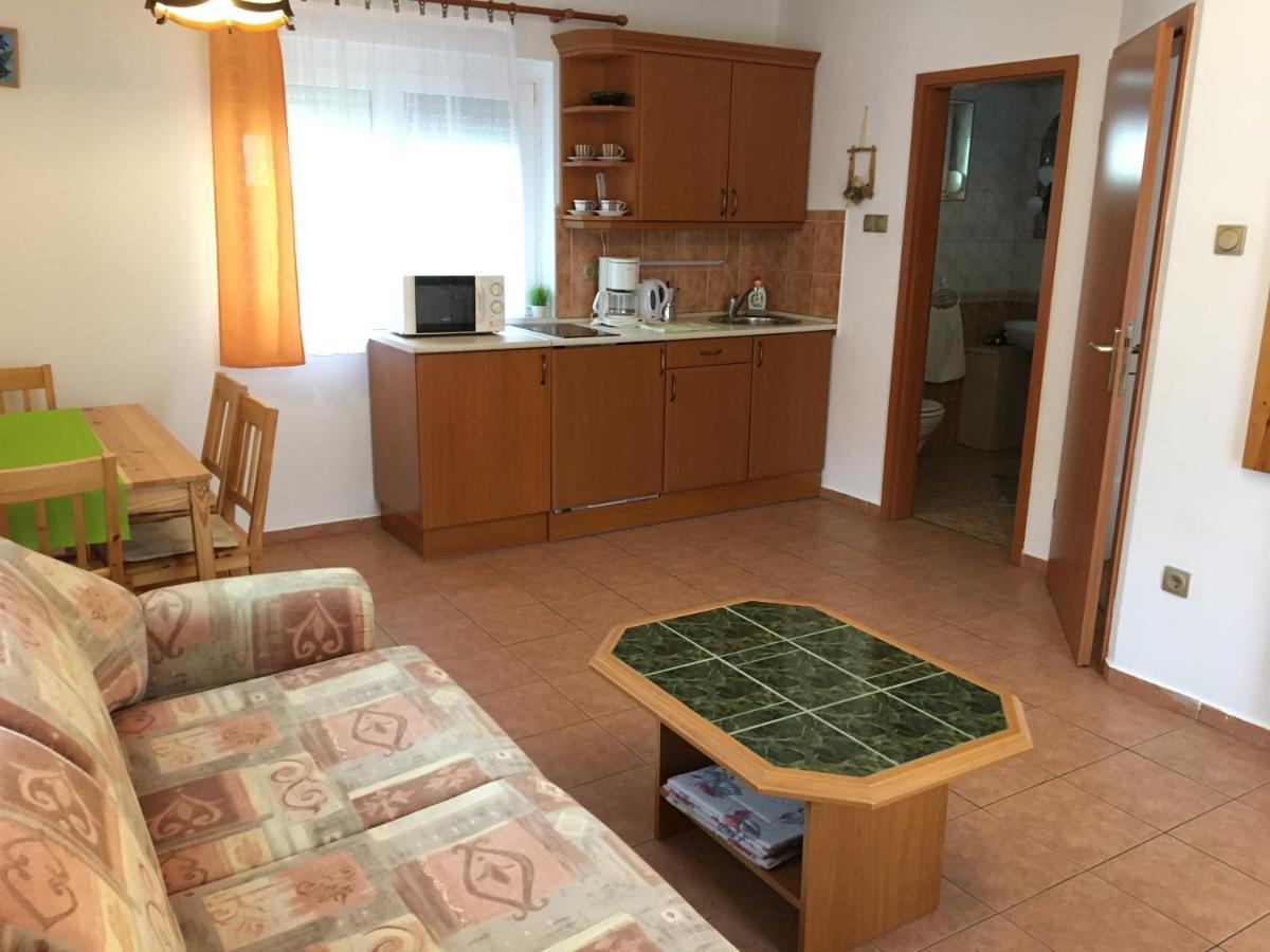 Central Apartments Zalakaros Luaran gambar
