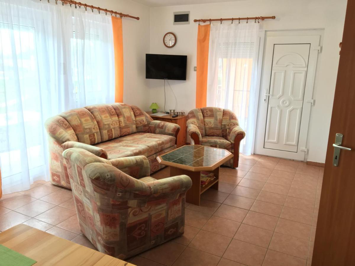 Central Apartments Zalakaros Luaran gambar