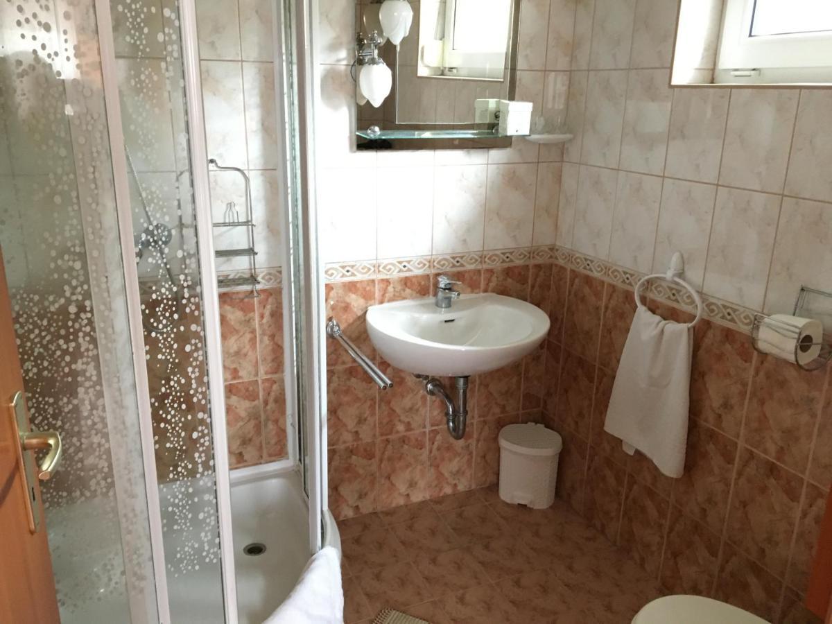 Central Apartments Zalakaros Luaran gambar